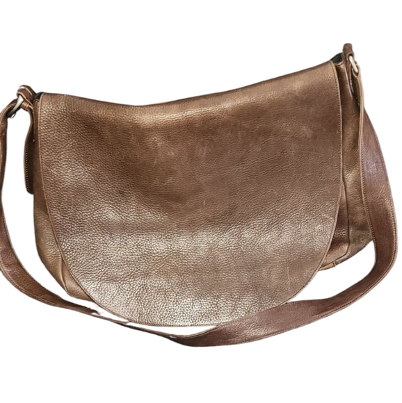 Eddie Bauer Other - Vintage Eddie Bauer Messenger Bag. 100 %  authentic leather.